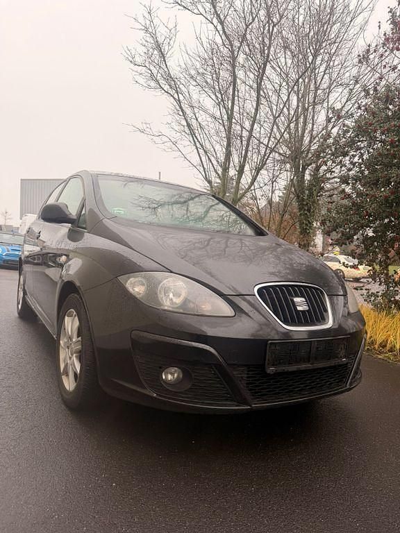 Schwarz Gebraucht 2011 Seat Altea Ecomotive Van / Kleinbus | 4.399 € (Fairer Preis) - Bild 1/4