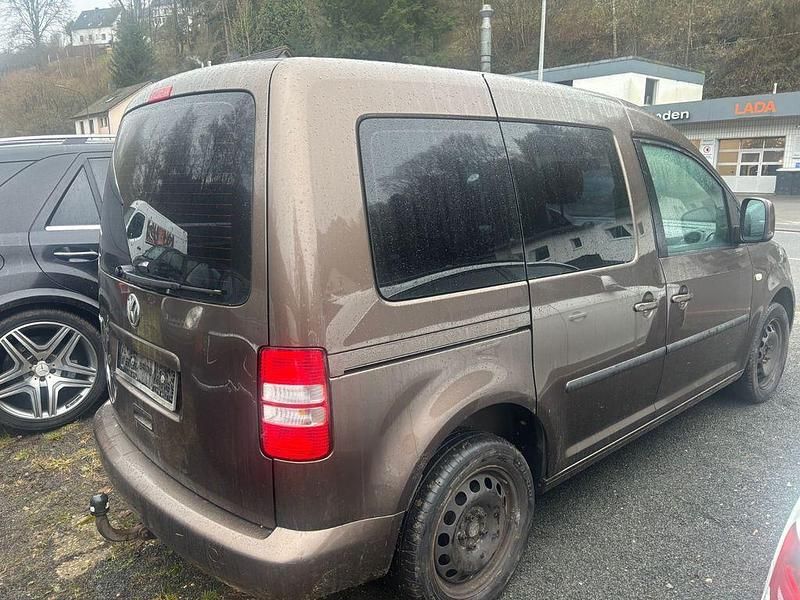 Gebraucht VW Caddy Comfortline 140 PS (102 kW) 2012 Braun Van / Kleinbus