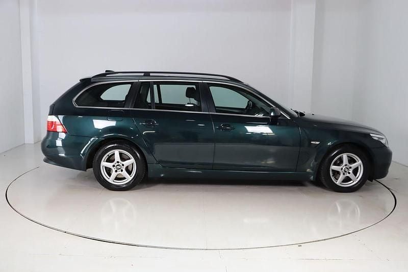 Gebraucht BMW 525 218 PS (160 kW) 2009 Grün Kombi