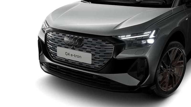 Gebraucht Audi Q4 e-tron S-Line 219 kW (299 PS) 2023 Taifungrau metallic SUV