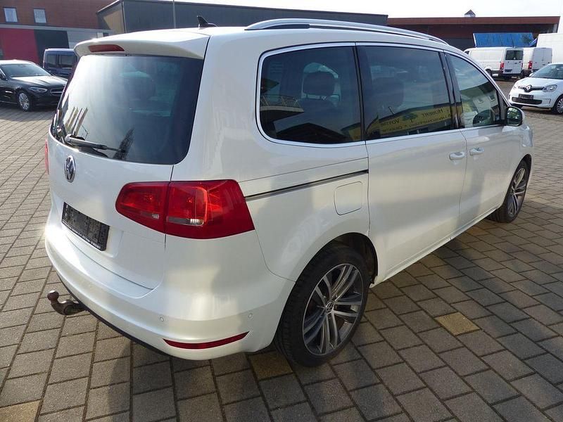 Gebraucht VW Sharan Highline 177 PS (130 kW) 2014 Weiß Van / Kleinbus