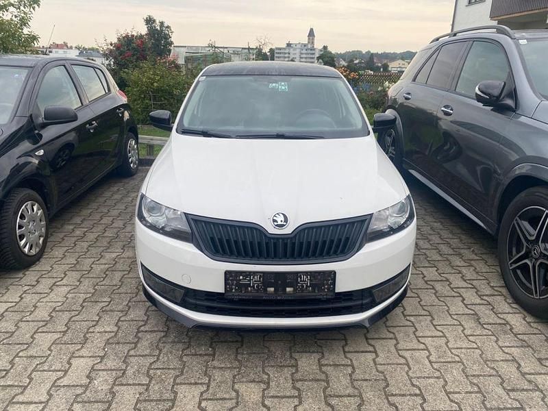 Weiß Gebraucht 2015 Skoda Rapid Monte Carlo Limousine | 6.200 € (Fairer Preis) - Bild 1/4