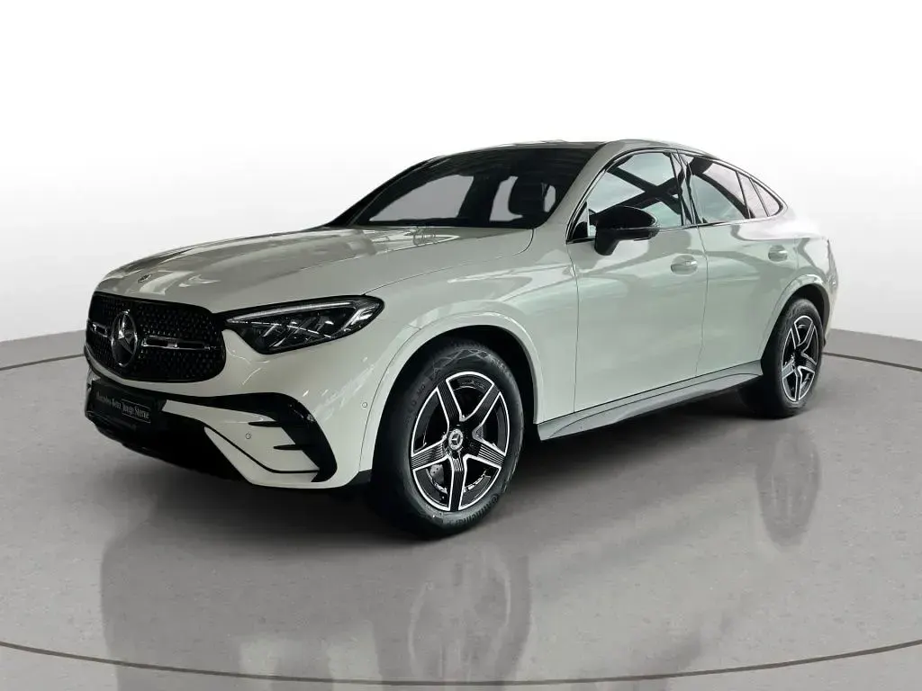 Gebraucht Mercedes GLC220 AMG line 197 PS (144 kW) 2025 Unilack polarweiß SUV