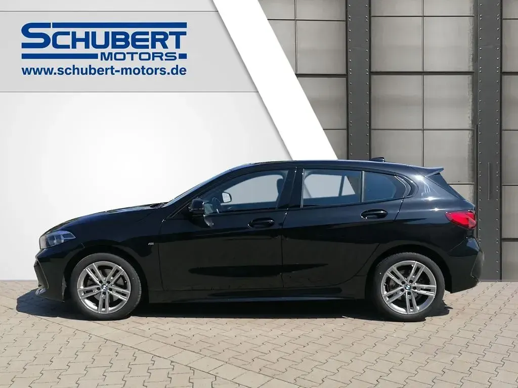 Gebraucht BMW 118 M Sport 140 PS (102 kW) 2023 Schwarz Limousine