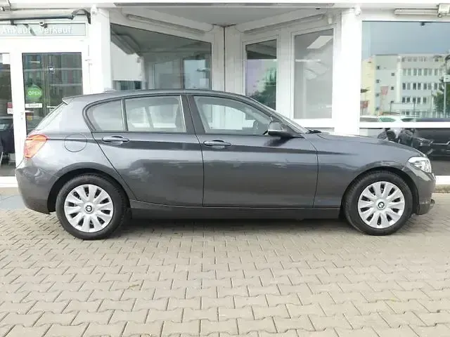 Gebraucht BMW 120 Advantage 190 PS (139 kW) 2017 Grau Kleinwagen