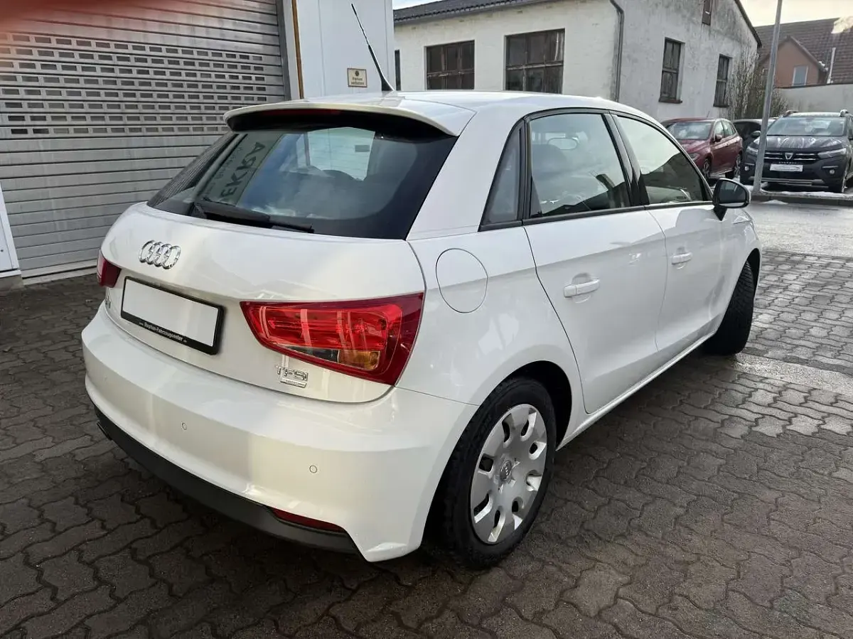 Gebraucht Audi A1 Sport 95 PS (69 kW) 2018 Cortinaweiß Limousine