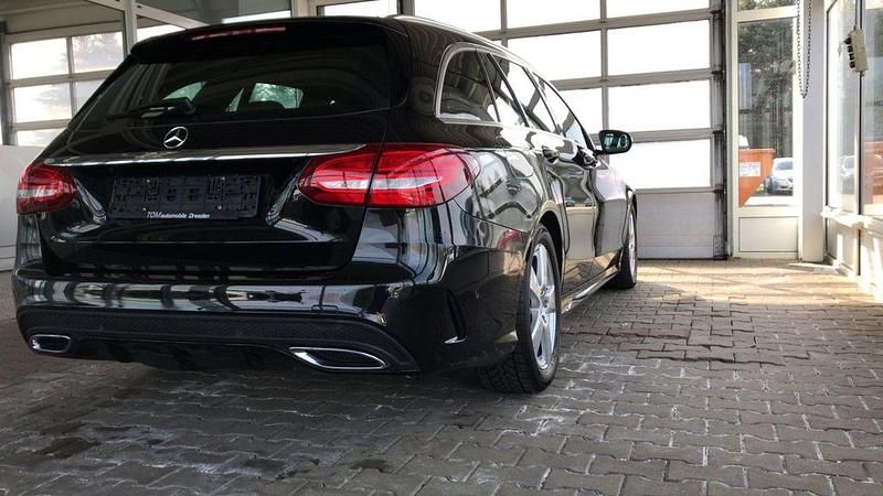 Schwarz Gebraucht 2015 Mercedes C250 AMG line Plus Kombi | 16.500 € (Guter Preis) - Bild 1/4