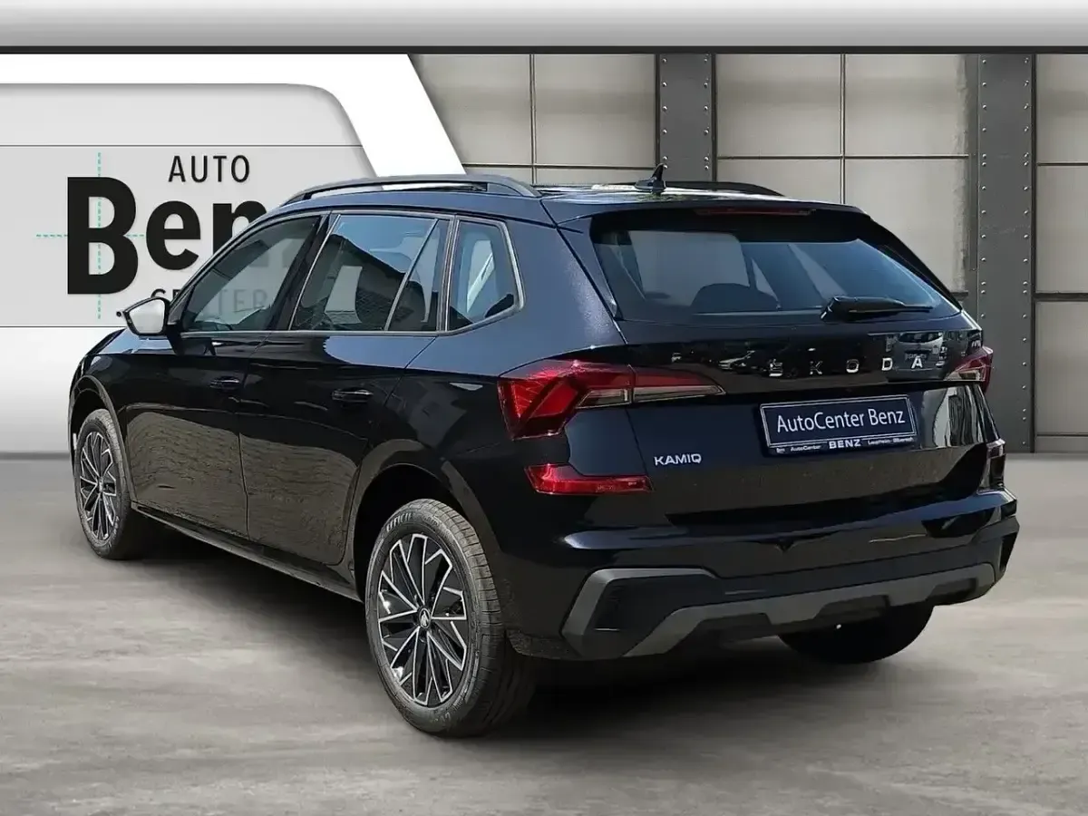 Neu Skoda Kamiq 116 PS (85 kW) 2025 Schwarz SUV