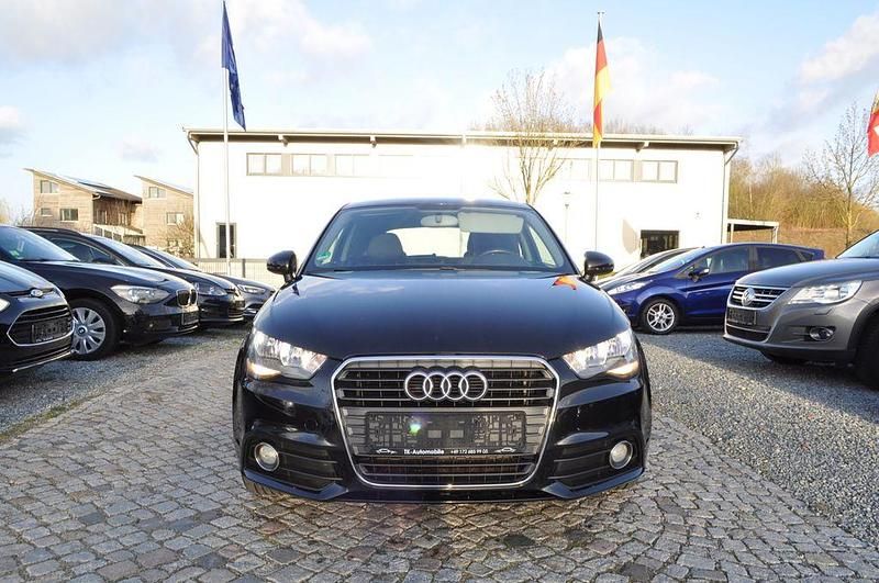 Gebraucht Audi A1 Attraction 122 PS (89 kW) 2012 Schwarz Kleinwagen