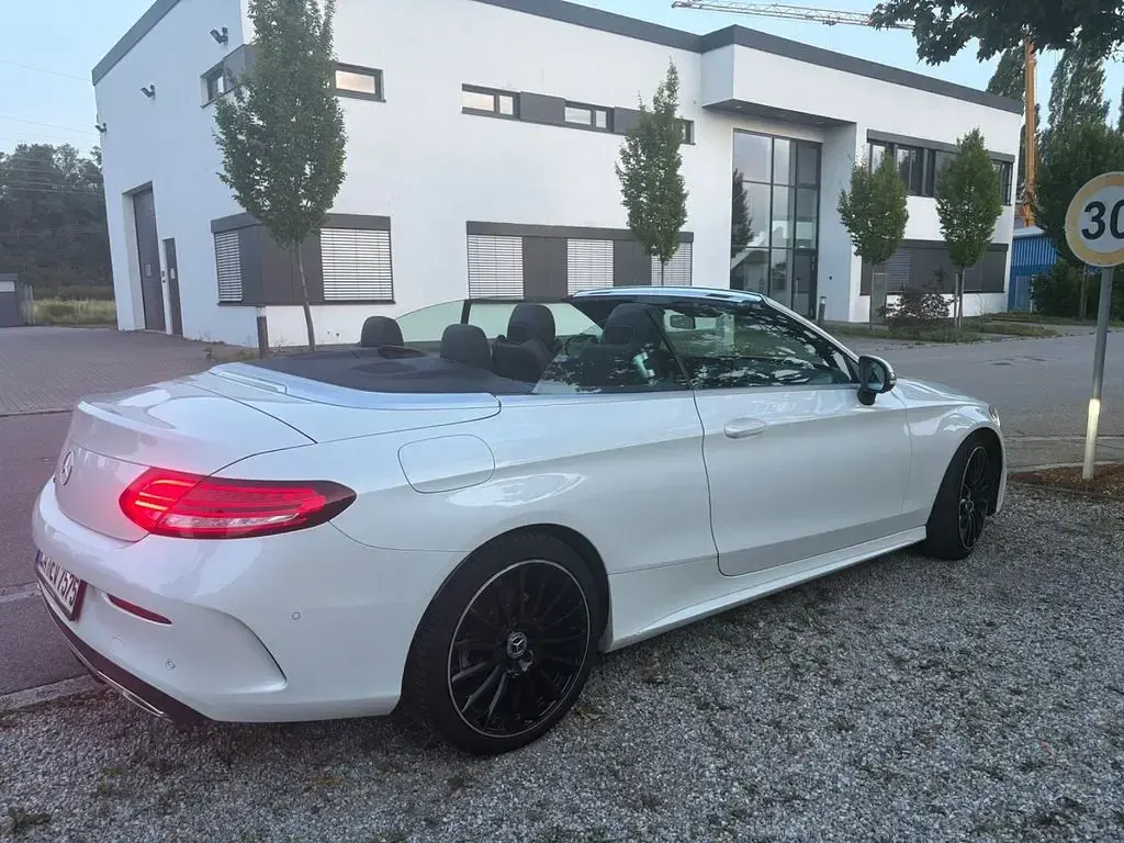 Gebraucht Mercedes C300 258 PS (189 kW) 2020 Weiß Cabrio
