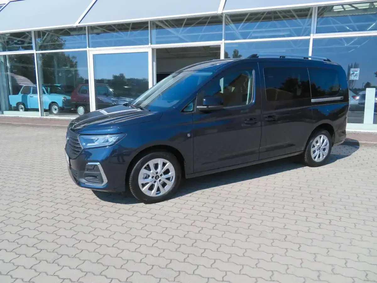 Neu Ford Tourneo 116 PS (85 kW) 2026 Midnight blue Van / Kleinbus
