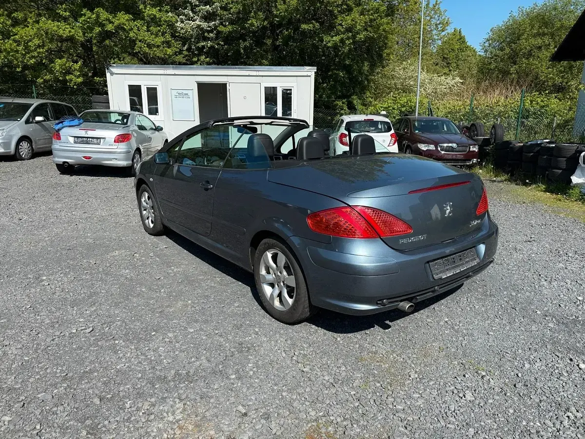 Gebraucht Peugeot 307 CC 140 PS (102 kW) 2009 Grau Cabrio