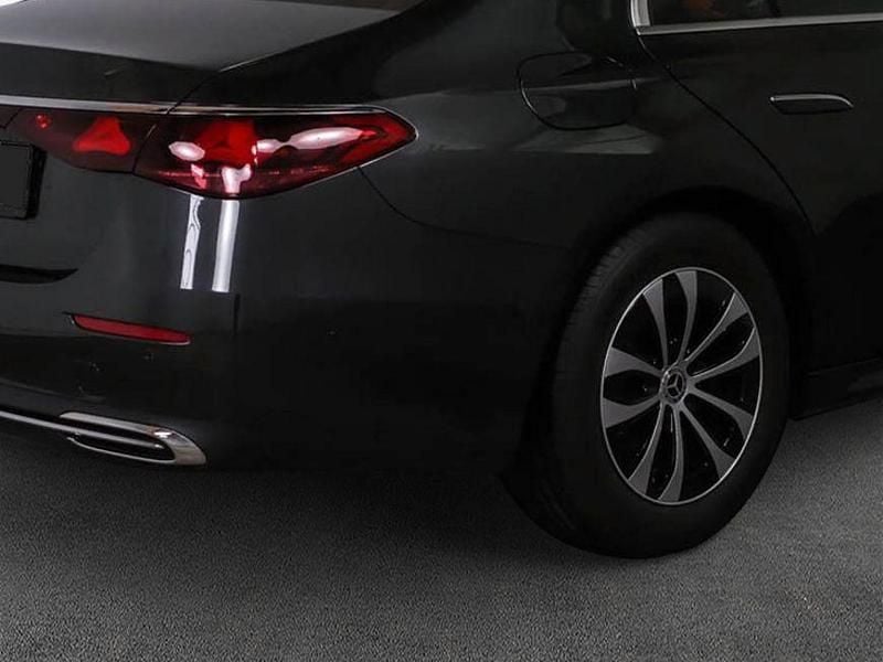 Gebraucht Mercedes E200 Avantgarde 204 PS (150 kW) 2025 Grau Limousine