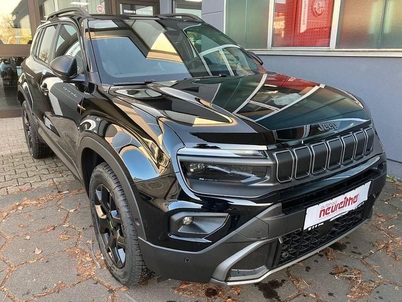 Neu Jeep Avenger Overland 145 PS (106 kW) 2026 Schwarz SUV