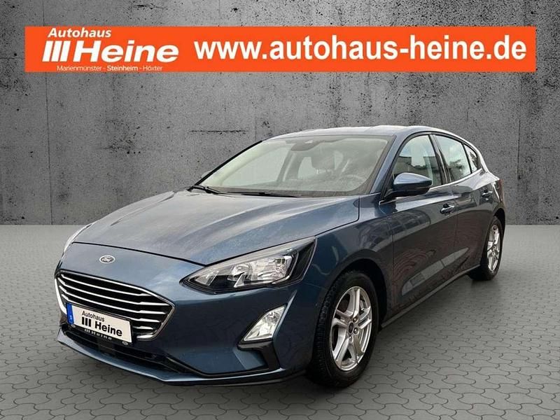 Chromablau metallic Gebraucht 2020 Ford Focus Limousine | 14.390 € (Guter Preis) - Bild 1/4