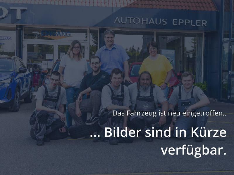 Weiß Gebraucht 2015 Peugeot 5008 Active Van / Kleinbus | 7.490 € (Fairer Preis) - Bild 1/1
