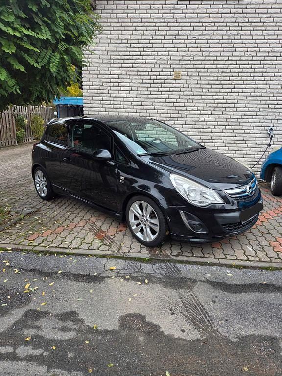 Schwarz Gebraucht 2012 Opel Corsa Edition Kleinwagen | 3.800 € (Fairer Preis) - Bild 1/4