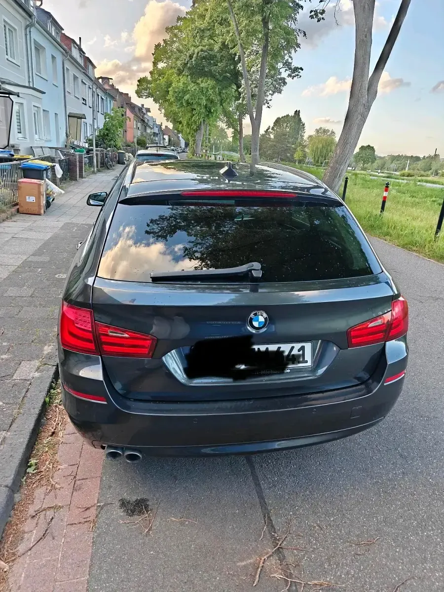 Second-hand BMW 520 184 CP (135 kW) 2011 Negru Break