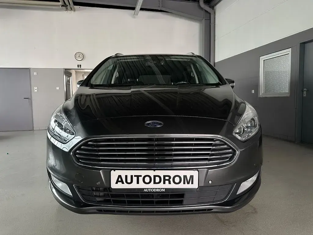 Second-hand Ford Galaxy Titanium 150 CP (110 kW) 2017 Gri Monovolum