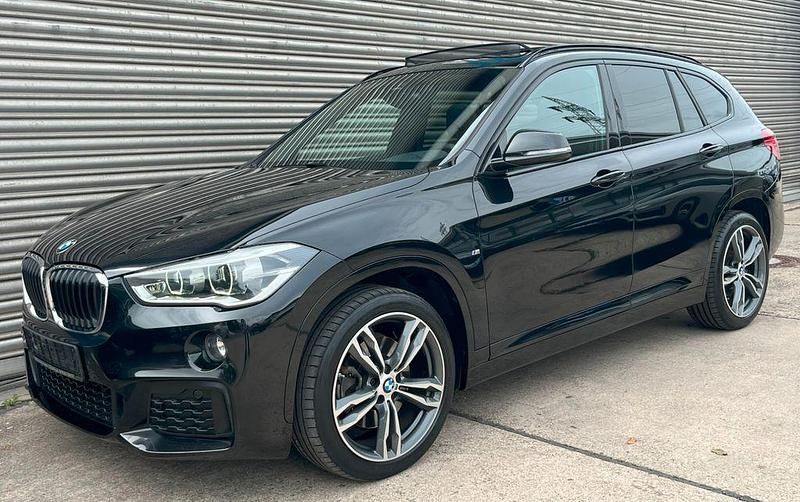 Saphirschwarz Gebraucht 2018 BMW X1 M Sport SUV | 24.500 € (Fairer Preis) - Bild 1/4