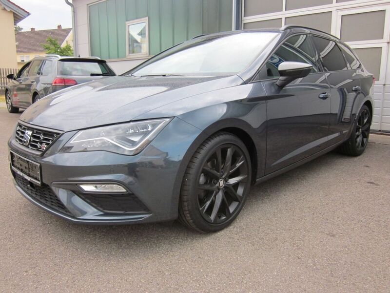 Grau Gebraucht 2020 Seat Leon ST FR Kombi | 19.900 € (Etwas zu teuer) - Bild 1/4