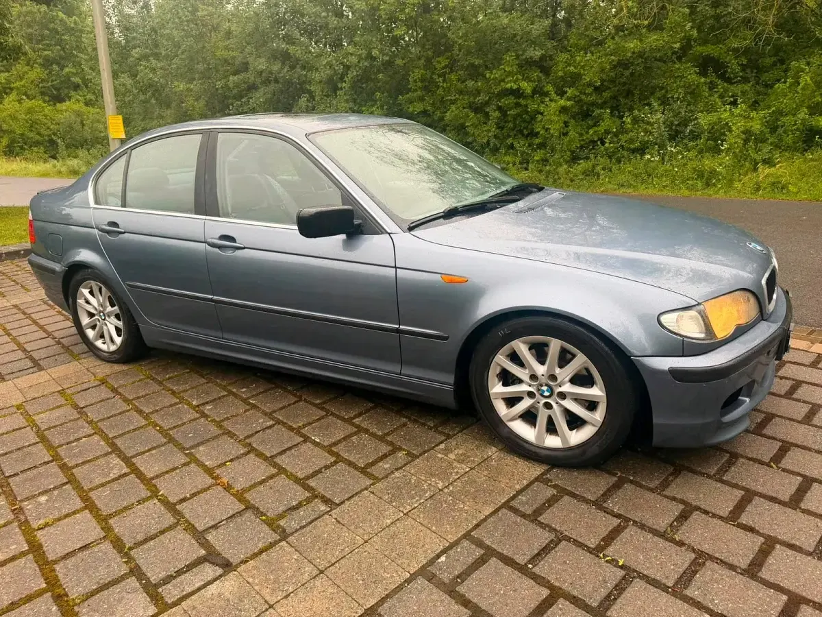 Gebraucht BMW 325 192 PS (141 kW) 2002 Limousine