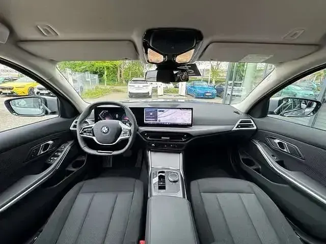 Gebraucht BMW 318 2025 Grau Kombi