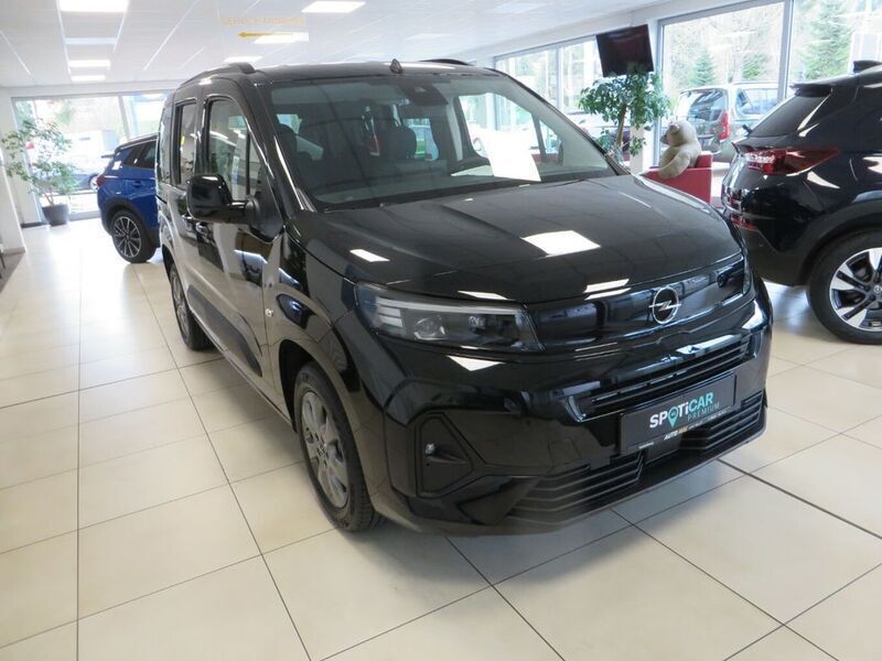 Schwarz Gebraucht 2025 Opel Combo Life Edition+ Van / Kleinbus | 25.480 € (Fairer Preis) - Bild 1/4