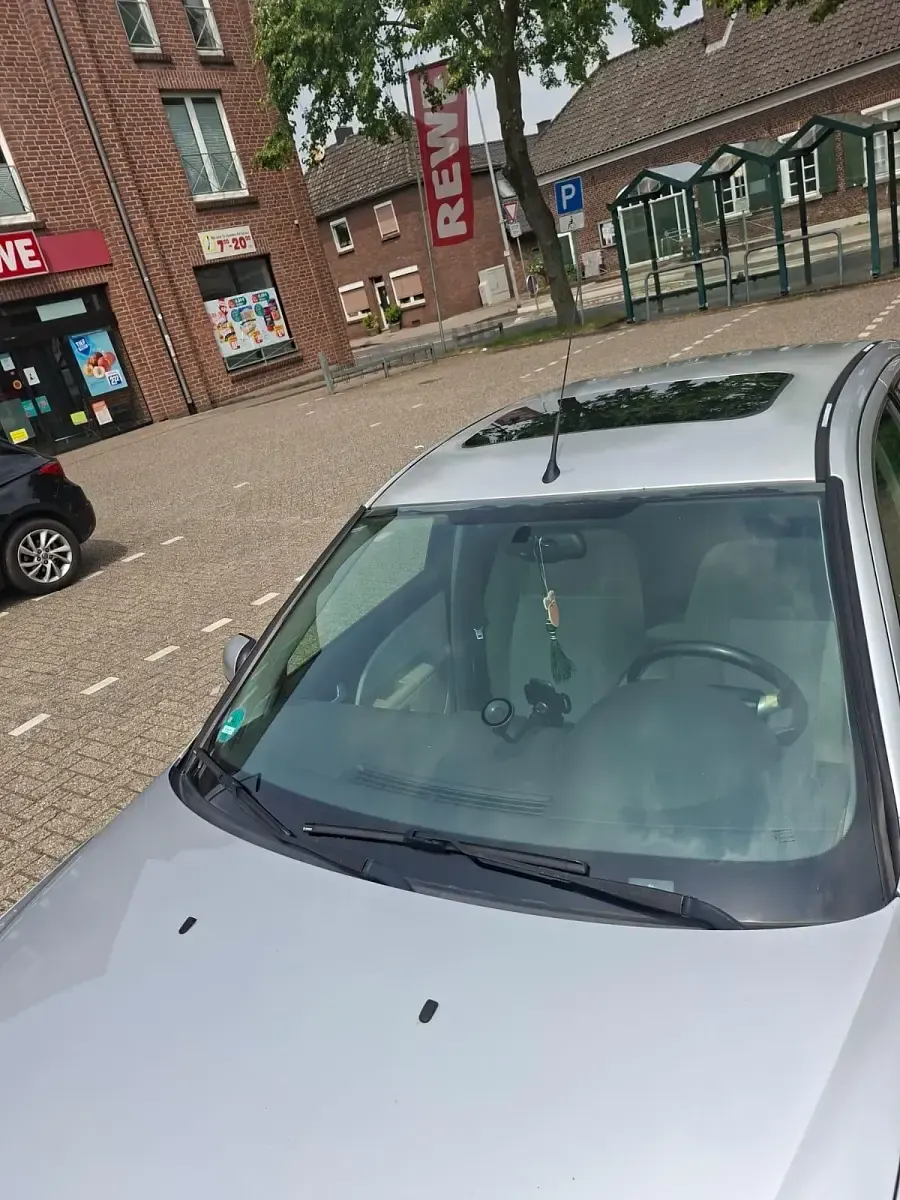 Gebraucht Ford Mondeo 145 PS (106 kW) 2002 Silber Limousine
