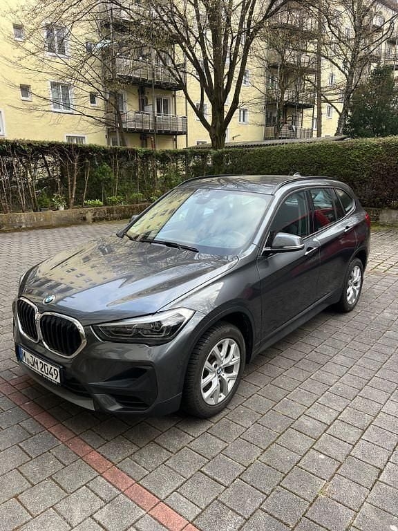 Gebraucht BMW X1 141 PS (103 kW) 2019 Grau SUV