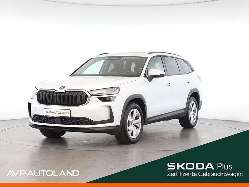 Moonweiss Gebraucht 2025 Skoda Kodiaq Selection SUV | 43.970 € (Superpreis) - Bild 1/4
