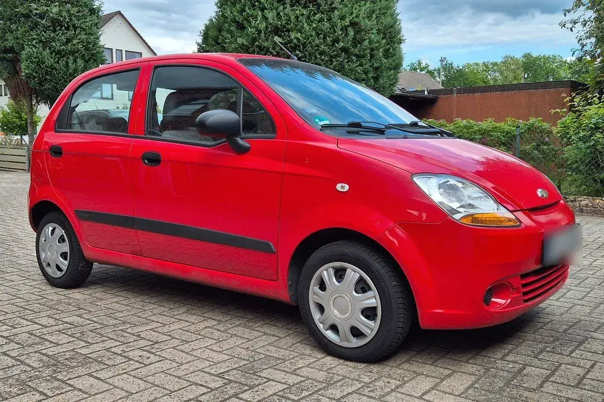 Gebraucht Chevrolet Matiz 52 PS (38 kW) 2009 Rot Kleinwagen