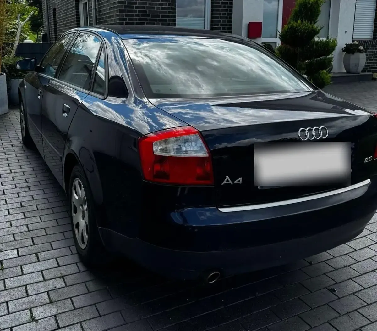 Gebraucht Audi A4 131 PS (96 kW) 2001 Blau Limousine