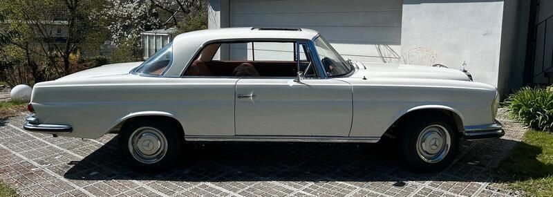 Weiß Gebraucht 1967 Mercedes W111 Coupé | 64.500 € - Bild 1/4