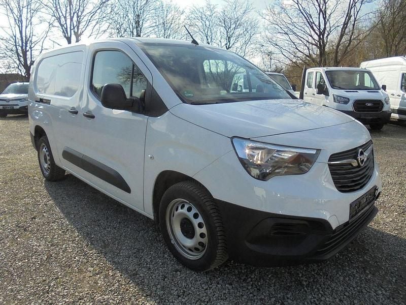 Gebraucht Opel Combo Edition 102 PS (75 kW) 2023 Weiß Van / Kleinbus