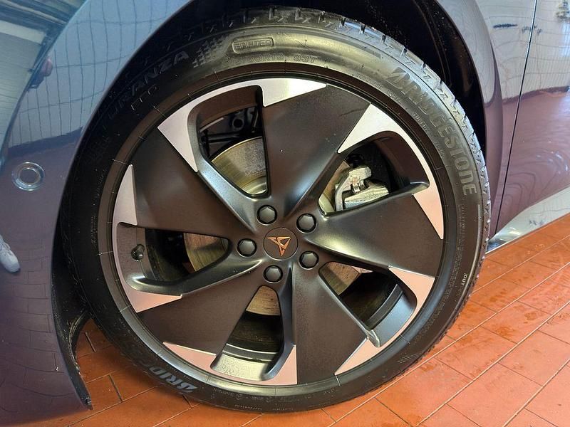 Neu Cupra Born 169 kW (231 PS) 2025 Blau Kleinwagen