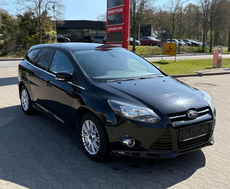 Gebraucht Ford Focus Titanium 150 PS (110 kW) 2011 Schwarz Kombi