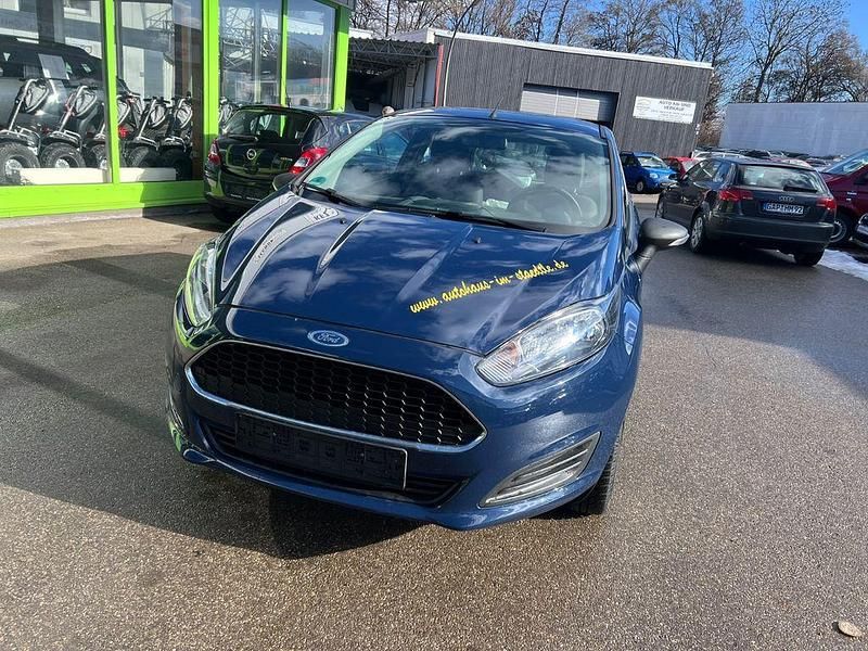 Gebraucht Ford Fiesta Ambiente 60 PS (44 kW) 2017 Blau