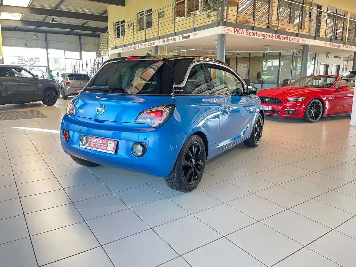 Gebraucht Opel Adam 69 PS (50 kW) 2019 Arden blau (p2/so) Kleinwagen