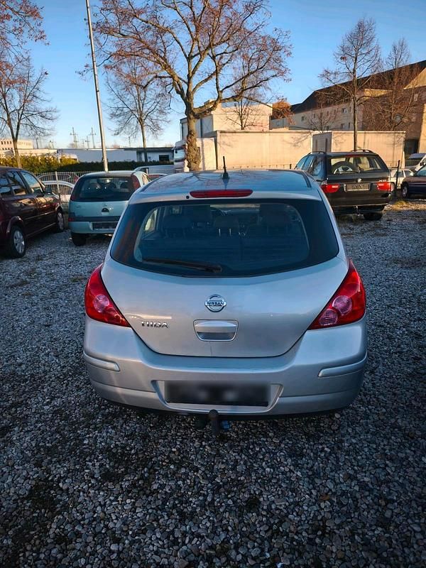 Gebraucht Nissan Tiida 110 PS (80 kW) 2008 Grau Limousine