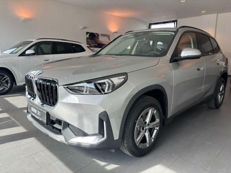 Neu BMW X1 136 PS (100 kW) 2026 Spacesilber metallic SUV