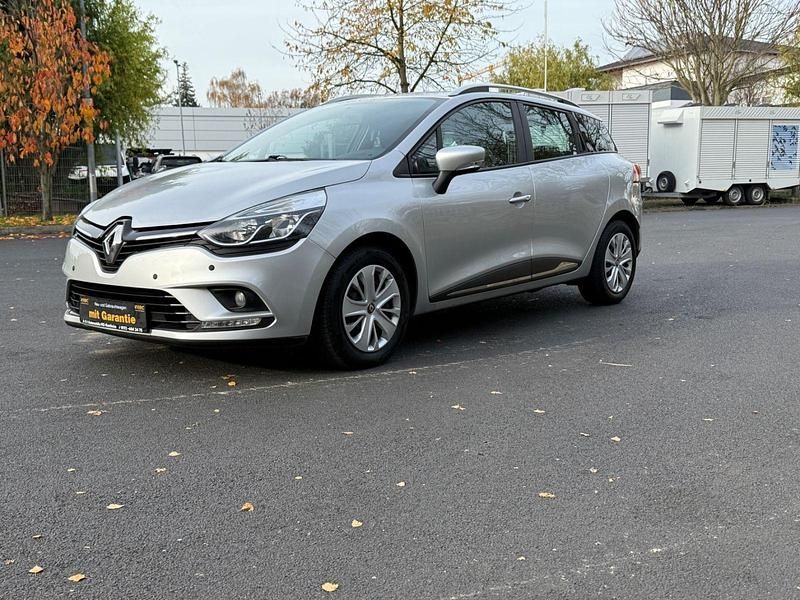 Grau Gebraucht 2019 Renault Clio GrandTour Kombi | 10.490 € (Fairer Preis) - Bild 1/4