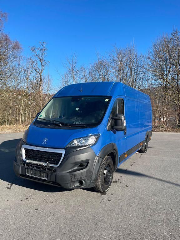 Gebraucht Peugeot Boxer 163 PS (119 kW) 2018 Blau Van
