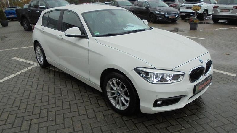 Gebraucht BMW 116 Advantage 109 PS (80 kW) 2018 Weiß Kleinwagen