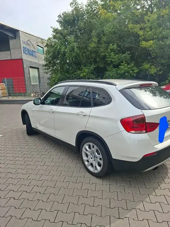Gebraucht BMW X1 150 PS (110 kW) 2011 Weiß SUV