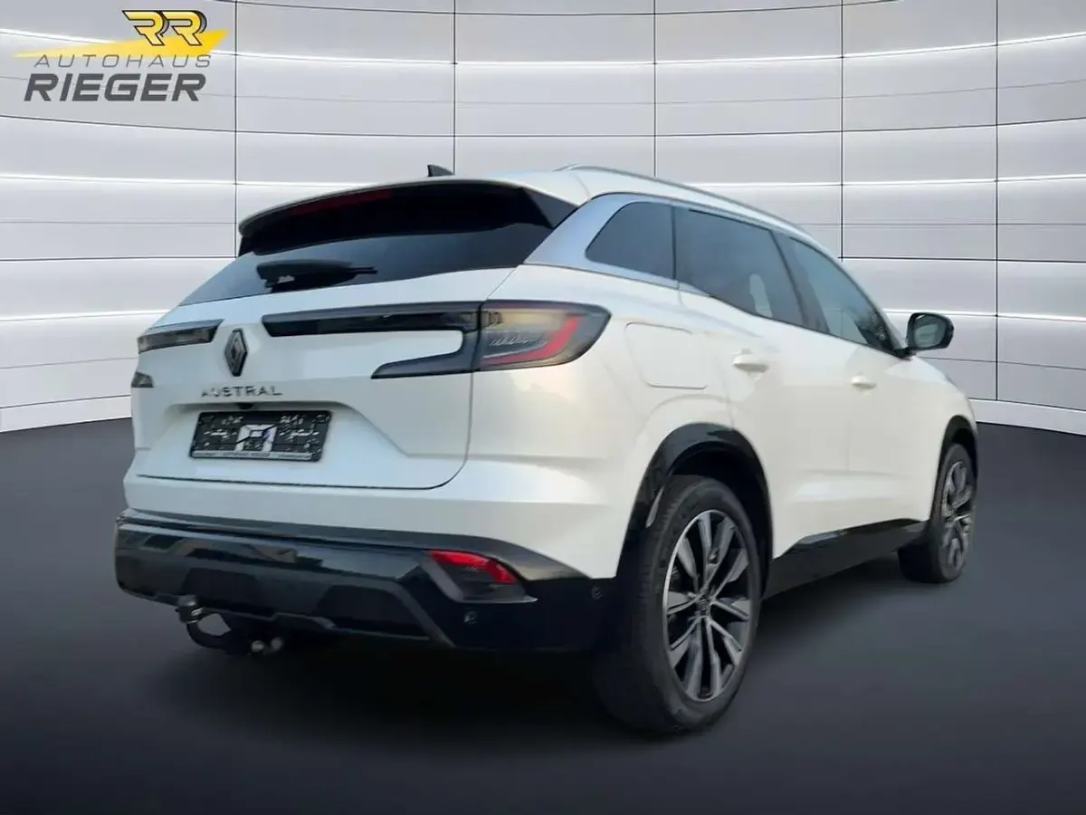 Gebraucht Renault Austral Techno 158 PS (116 kW) 2023 Perlmuttweiß SUV