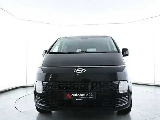 Gebraucht Hyundai Staria Prime 177 PS (130 kW) 2023 Schwarz Van / Kleinbus
