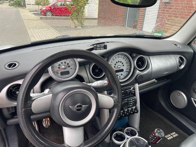 Gebraucht Mini John Cooper Works 163 PS (119 kW) 2004 Silber Kleinwagen
