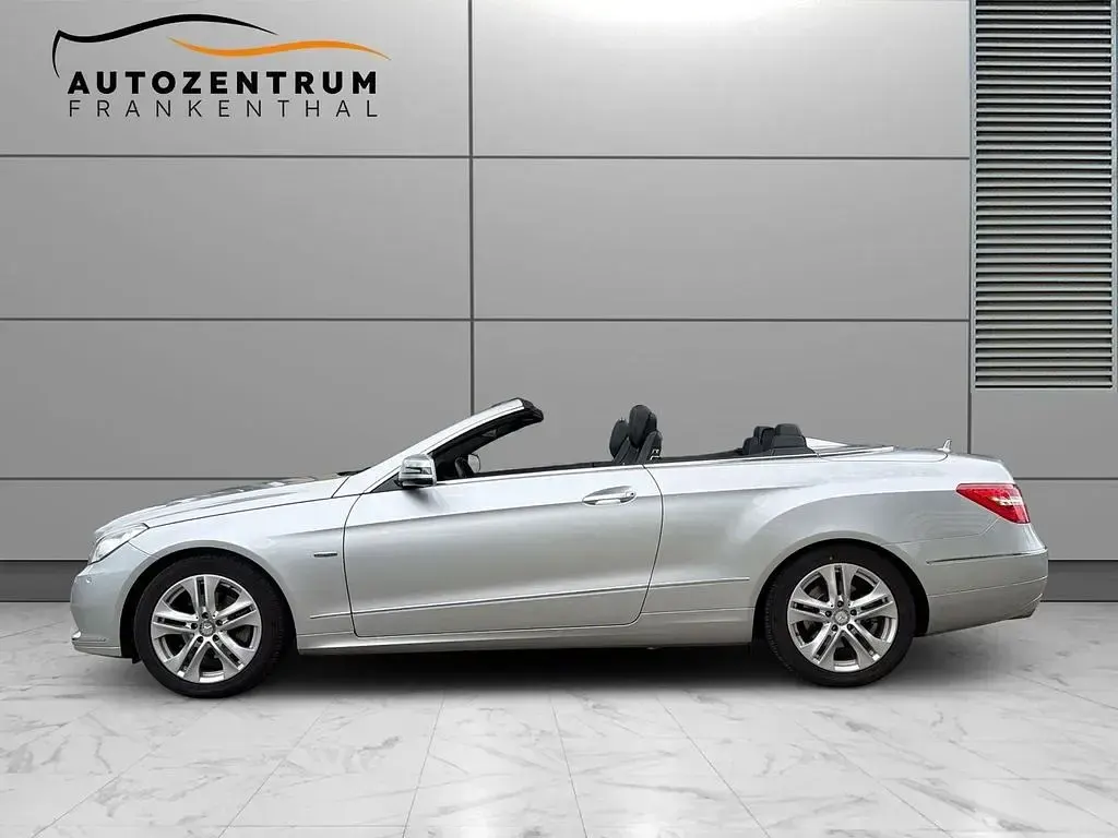 Gebraucht Mercedes E250 204 PS (150 kW) 2012 Silber Cabrio