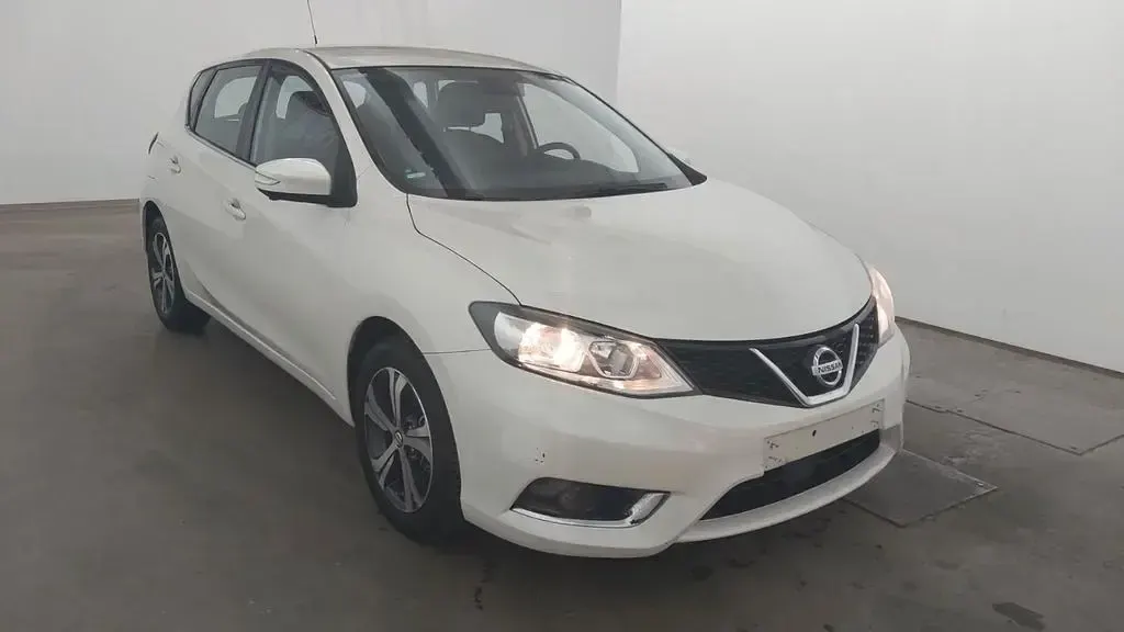 Gebraucht Nissan Pulsar Acenta 110 PS (80 kW) 2016 Weiß Kleinwagen
